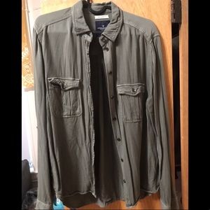 American Eagle shirt